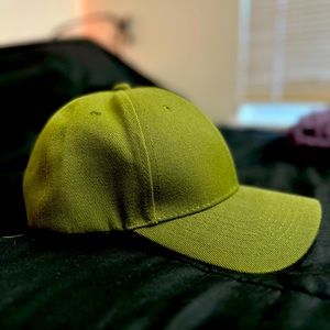 Green “Vionlan”  Velcro SnapBack Baseball Hat - 100% Acrylic